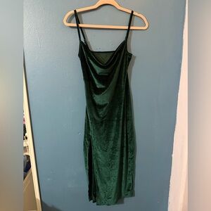 Elegant Green Velvet Dress